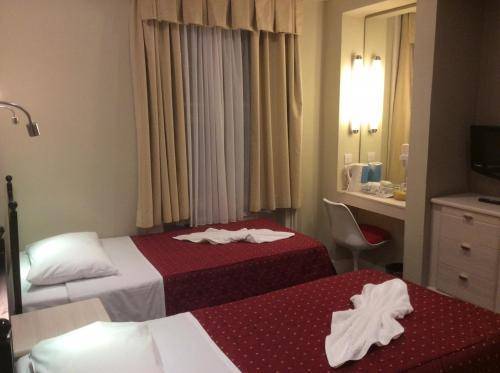 Central Hotel, London