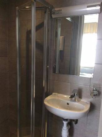 Central Hotel, London