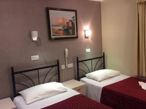 Central Hotel, London
