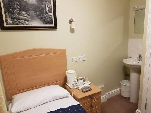 Central Hotel, London