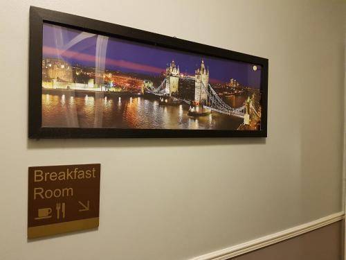 Central Hotel, London