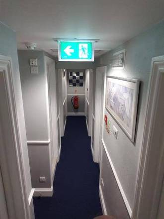 Central Hotel, London
