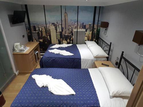 Central Hotel, London