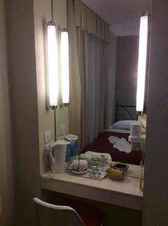 Central Hotel, London