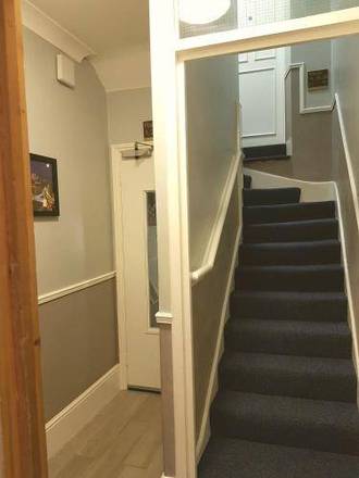 Central Hotel, London