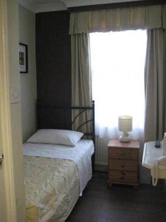 Central Hotel, London